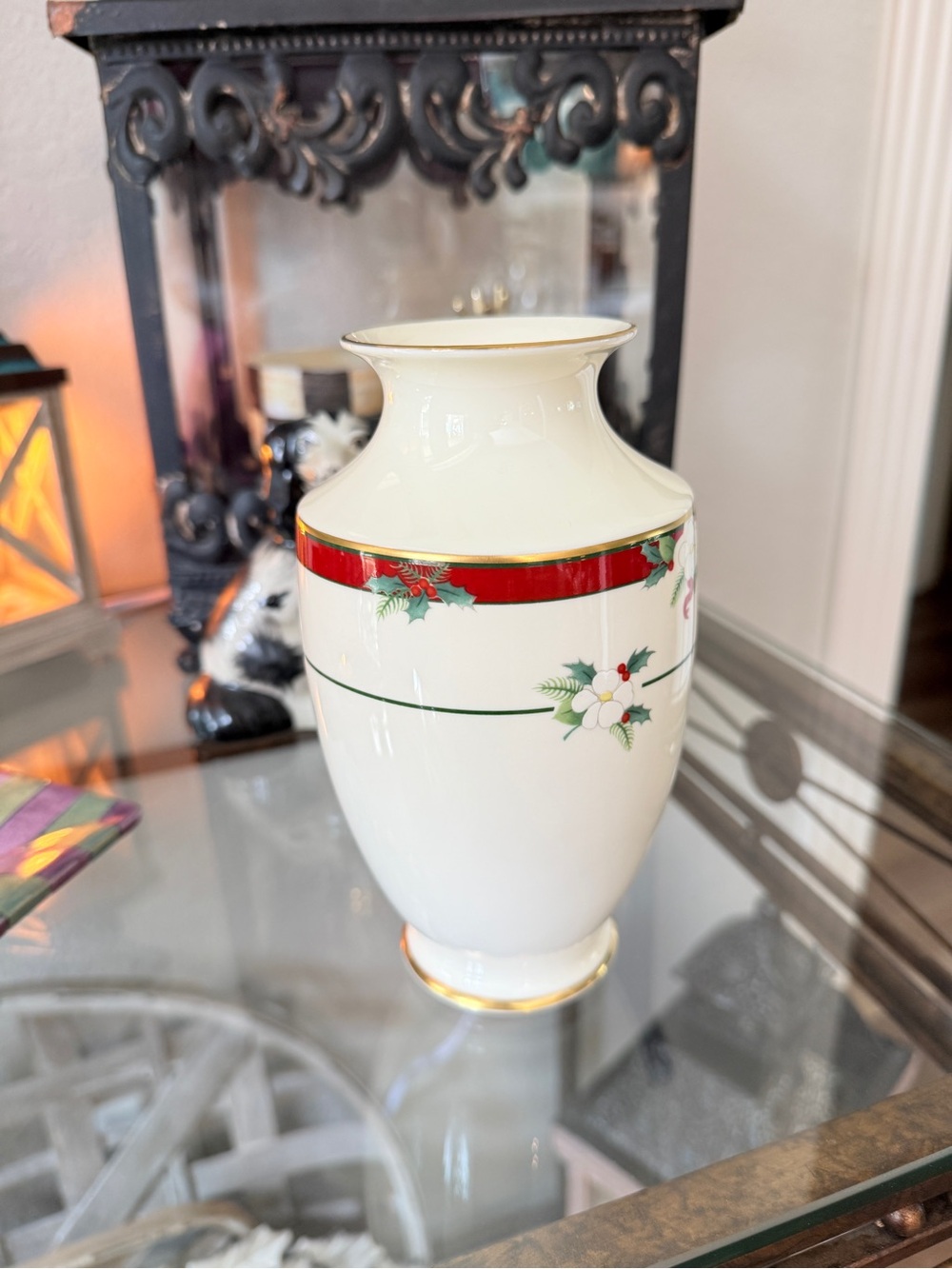 Pfaltzgraff Cream Festive Floral Bone China Christmas Vase - Picture 3 of 13